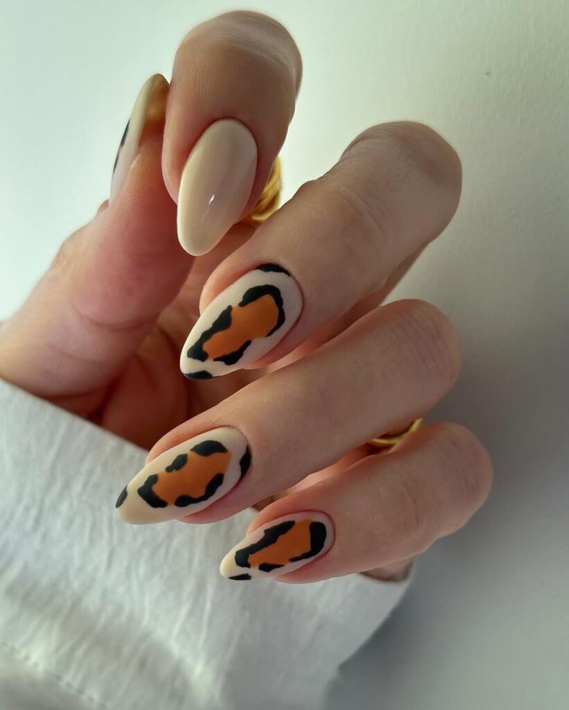 Leopard print nail designs