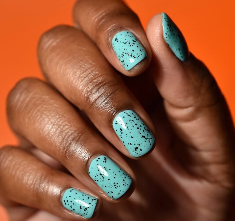 Glitter nail colors for dark skin